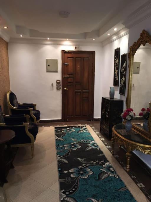 Cozy House, Nasr City, Airport, Who